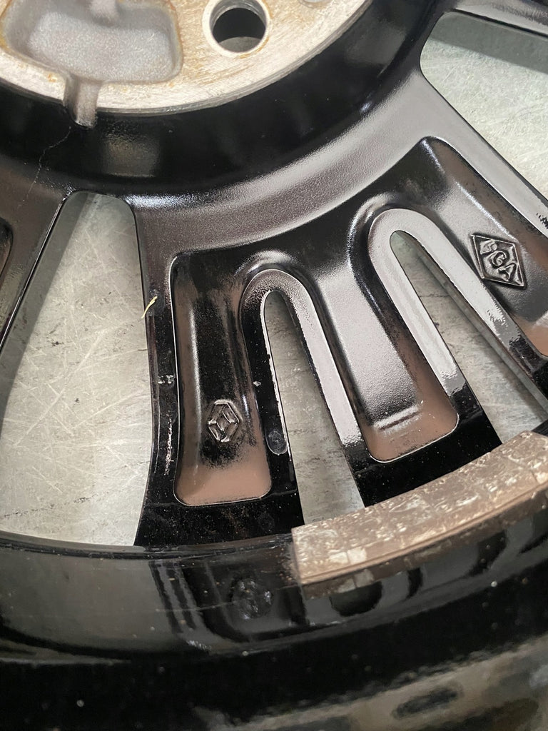 1x Alufelge 16 Zoll 6.5" 5x114.3 44ET 403003206R Renault Megane Iv Rim Wheel