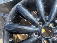 Laden Sie das Bild in den Galerie-Viewer, 1x Alufelge 17 Zoll 5x112 6855109 Mini F56 F55 Rim Wheel FEL7178758614bu