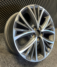 Load image into Gallery viewer, 1x Alufelge 17 Zoll 6.5" 5x114.3 50ET Toyota Yaris Rim Wheel FEL2830836556su