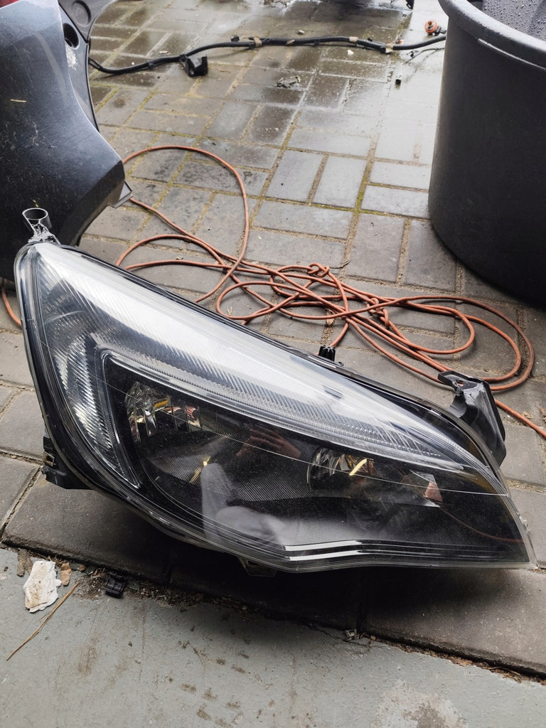 Frontscheinwerfer Opel Astra J 85122000 Rechts Scheinwerfer Headlight SCH6858525109ma