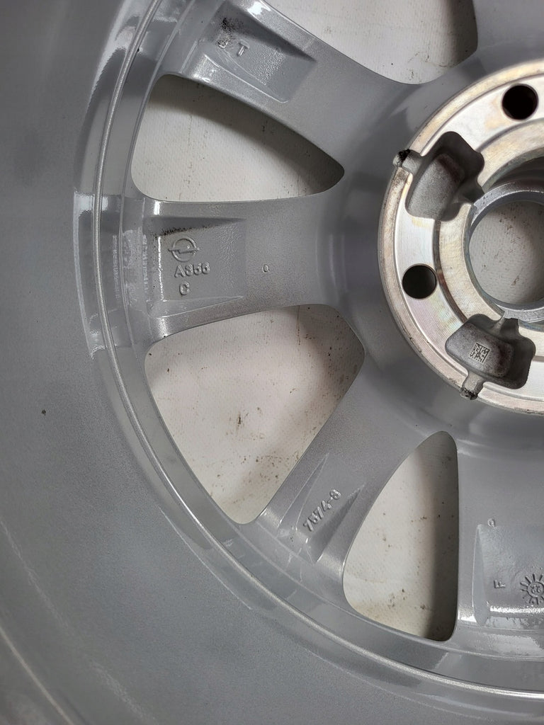 1x Alufelge 16 Zoll 6.5" 4x108 38ET Glanz Silber 9832277280 Opel Corsa F