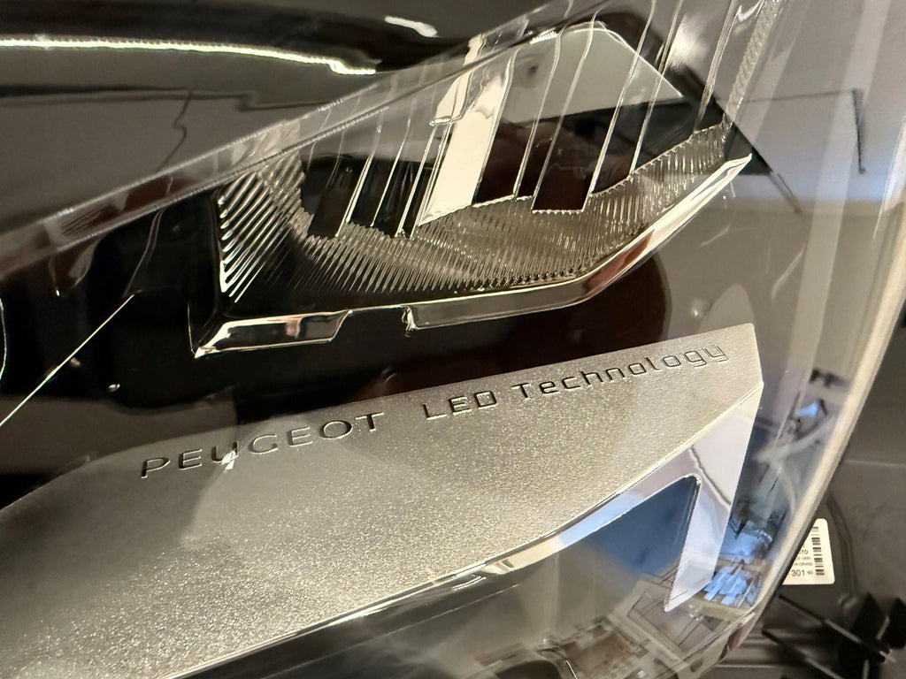 Frontscheinwerfer Peugeot II 9836230180 LED Ein Stück (Rechts oder Links) SCH1068600902os