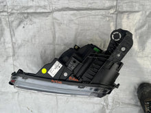 Laden Sie das Bild in den Galerie-Viewer, Frontscheinwerfer Jeep 522187210 Links Scheinwerfer Headlight SCH7615056215vl