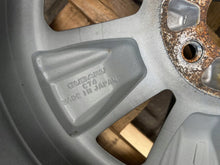 Laden Sie das Bild in den Galerie-Viewer, 1x Alufelge 17 Zoll 5x100 Subaru Forester Rim Wheel FEL2834242497uz