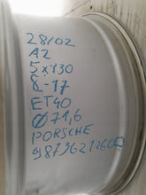 Laden Sie das Bild in den Galerie-Viewer, 1x Alufelge 17 Zoll 8.0" 5x130 40ET Glanz Silber 98736212600 Porsche Rim Wheel FEL9259053455cq