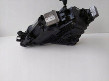 Laden Sie das Bild in den Galerie-Viewer, Frontscheinwerfer Skoda Superb III 3V1941016D Rechts Scheinwerfer Headlight