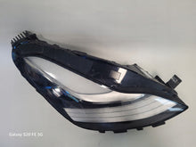 Laden Sie das Bild in den Galerie-Viewer, Frontscheinwerfer Tesla Model 3 1077376-50-B Rechts Scheinwerfer Headlight