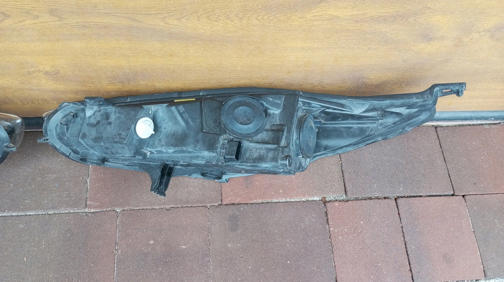 Frontscheinwerfer Ford Fiesta I C1BB-13W029-AE C1BB-13W030-AE Ein Satz Headlight SCH2059775924dy