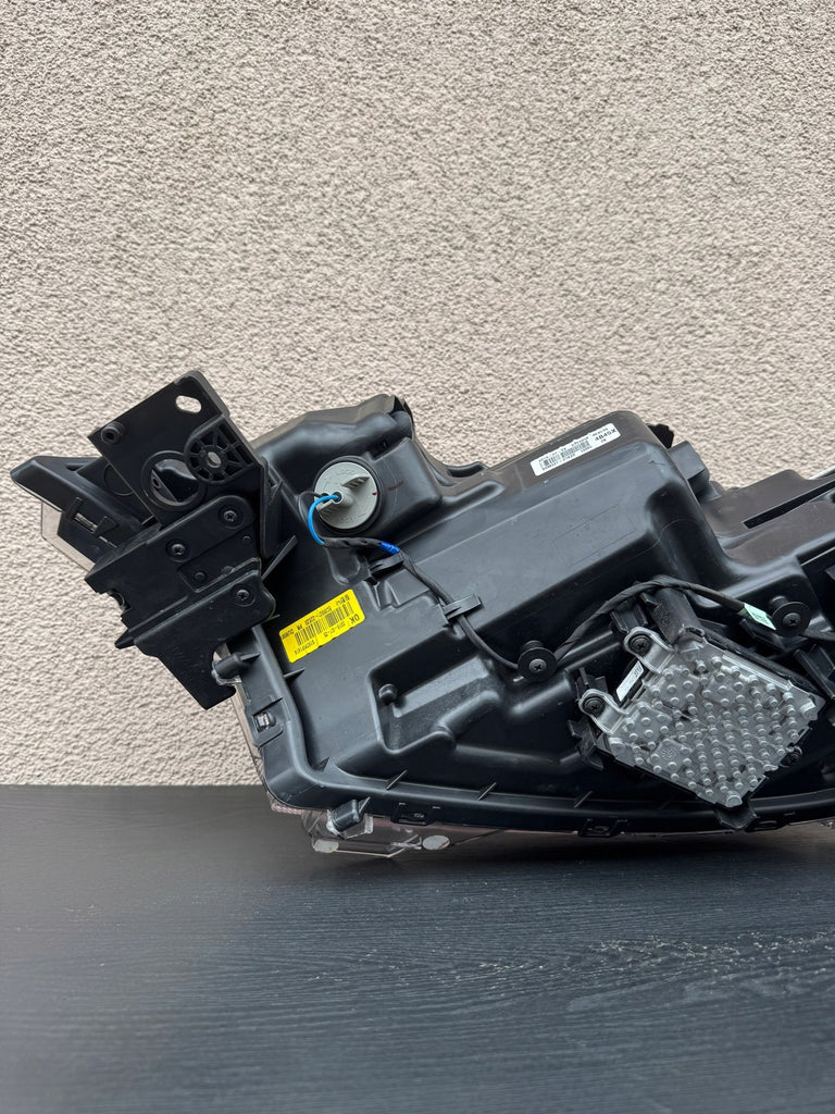 Frontscheinwerfer Mitsubishi Outlander 8301D3-32 Full LED Rechts Headlight