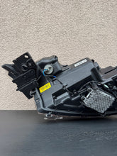 Load image into Gallery viewer, Frontscheinwerfer Mitsubishi Outlander 8301D3-32 Full LED Rechts Headlight