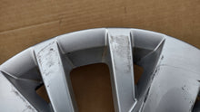 Load image into Gallery viewer, 1x Alufelge 16 Zoll 6.5" 5x112 50ET 5K0601025AL VW Golf V Rim Wheel FEL1723398200ub