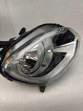 Laden Sie das Bild in den Galerie-Viewer, Frontscheinwerfer Renault Twingo III 260105001R Rechts Scheinwerfer Headlight SCH4410934313lz