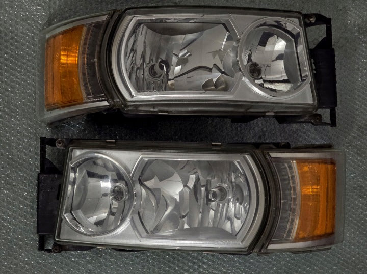 Frontscheinwerfer 2241828 Ein Satz Scheinwerfer Headlight SCH8616935411bb