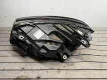Laden Sie das Bild in den Galerie-Viewer, Frontscheinwerfer Mercedes-Benz Gla A1569067000 Rechts Scheinwerfer Headlight SCH3033810494uh