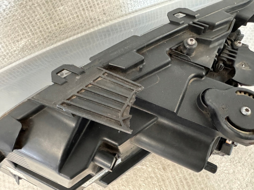 Frontscheinwerfer VW Amarok 2H1941016AF Xenon Rechts Scheinwerfer Headlight SCH9146493683ew