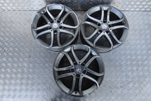 Load image into Gallery viewer, 1x Alufelge 17 Zoll 7.5&quot; 5x112 52,5ET A2464010302 Mercedes-Benz W176 Rim Wheel