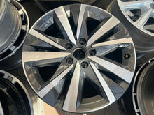 Load image into Gallery viewer, 1x Alufelge 17 Zoll 7.0&quot; 5x112 39ET Glanz Graphit 7N0601025 Mg Sharan Rim Wheel