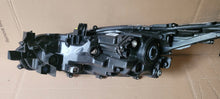 Laden Sie das Bild in den Galerie-Viewer, Frontscheinwerfer Toyota Corolla 81110-02T31 Rechts Scheinwerfer Headlight SCH2432422085vk