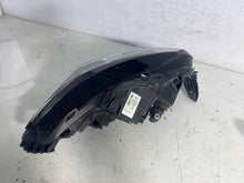 Laden Sie das Bild in den Galerie-Viewer, Frontscheinwerfer Peugeot 208 II 9833036380 LED Links Scheinwerfer Headlight SCH4582428246ju