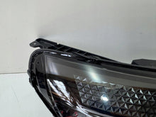 Laden Sie das Bild in den Galerie-Viewer, Frontscheinwerfer Renault Clio I V 260103507R Rechts Scheinwerfer Headlight SCH7122721277ct