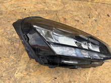 Laden Sie das Bild in den Galerie-Viewer, Frontscheinwerfer Skoda Fabia IV 6VB941016 Rechts Scheinwerfer Headlight SCH2562673979jp