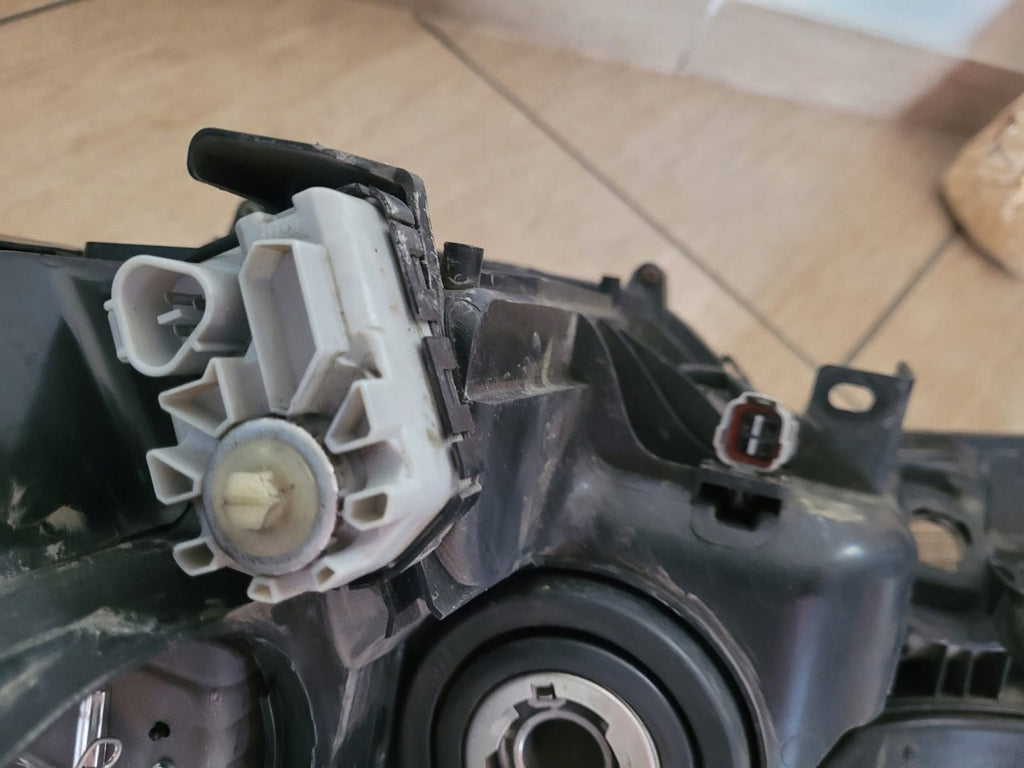 Frontscheinwerfer Toyota 81145-42572 Xenon Rechts Scheinwerfer Headlight