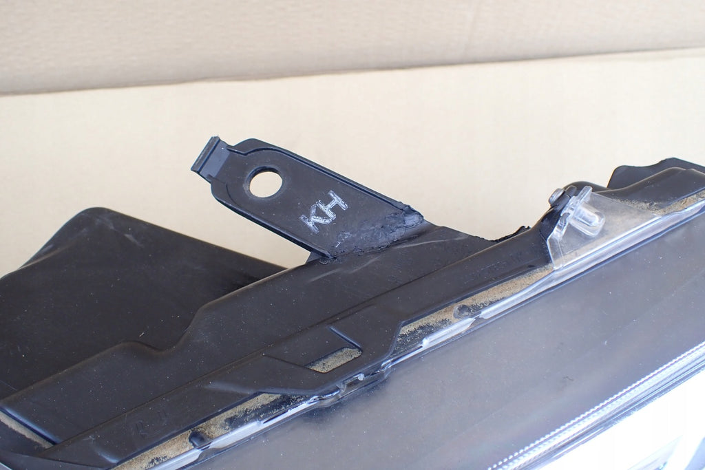 Frontscheinwerfer Toyota Hilux VIII 81110-0KP41 1EJ-923363-040A LED Rechts