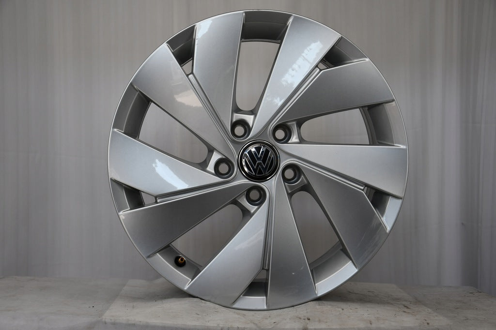 4x Alufelge 17 Zoll 6.5" 5x112 46ET Glanz Silber 5H0601025B VW Golf Viii FEL3509042914jr
