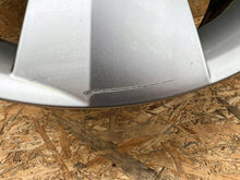 Laden Sie das Bild in den Galerie-Viewer, 1x Alufelge 17 Zoll 6.5&quot; 5x112 38ET 565601025J Skoda Kodiaq Rim Wheel