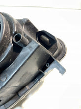 Laden Sie das Bild in den Galerie-Viewer, Frontscheinwerfer Mercedes-Benz Sprinter A9068205600 Links Headlight