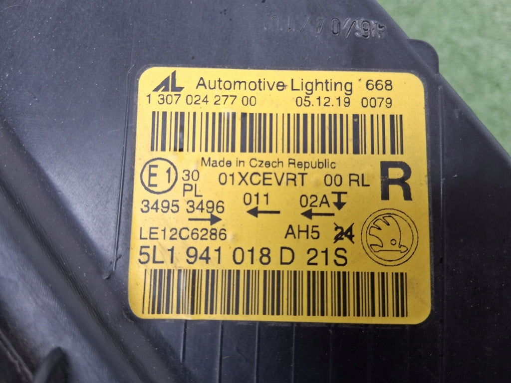 Frontscheinwerfer Skoda Yeti 5l 5L1941018D Bi-Xenon Rechts Headlight SCH5056910088pr