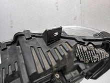 Laden Sie das Bild in den Galerie-Viewer, Frontscheinwerfer Iveco I 10R050081 Rechts Scheinwerfer Headlight SCH6413358452im