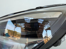 Laden Sie das Bild in den Galerie-Viewer, Frontscheinwerfer Opel Corsa F 39162658 LED Links Scheinwerfer Headlight SCH1818227350rx