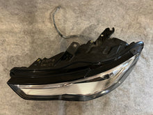 Laden Sie das Bild in den Galerie-Viewer, Frontscheinwerfer Audi A6 C7 4G0941005F 1EL011877-01 Xenon Links Headlight