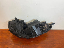 Load image into Gallery viewer, Frontscheinwerfer Hyundai Ix20 9210215 921021KXXX Rechts Scheinwerfer Headlight SCH8204914121dx