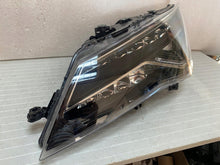 Laden Sie das Bild in den Galerie-Viewer, Frontscheinwerfer Seat Leon 5F1941773A LED Links Scheinwerfer Headlight