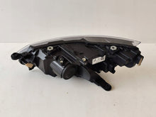 Laden Sie das Bild in den Galerie-Viewer, Frontscheinwerfer Seat Ibiza I V 6F1941006F Rechts Scheinwerfer Headlight SCH8870257807aq