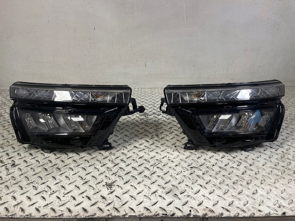 Frontscheinwerfer Skoda Kamiq 658941015 658941016 Ein Satz Headlight SCH2654681859yy