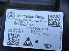 Load image into Gallery viewer, Frontscheinwerfer Mercedes-Benz W247 A2479062603 LED Rechts Headlight SCH7238791204xm