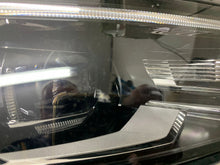 Laden Sie das Bild in den Galerie-Viewer, Frontscheinwerfer VW Tiguan Allspace 5NN941082C LED Rechts Headlight