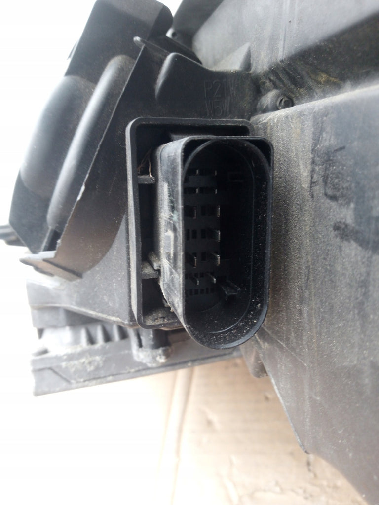 Frontscheinwerfer Audi A4 B7 8E0941003 Xenon Ein Stück (Rechts oder Links) SCH9983657949db