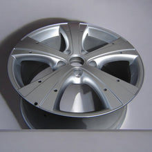 Load image into Gallery viewer, 1x Alufelge 19 Zoll 9.0" 5x130 60ET Glanz Silber 7L9601025B Audi Q7 Touareg FEL7093411860qp