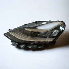 Laden Sie das Bild in den Galerie-Viewer, Frontscheinwerfer Tesla Model 3 LED Links Scheinwerfer Headlight