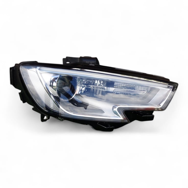 Frontscheinwerfer Audi A3 8V0941006E Xenon Rechts Scheinwerfer Headlight SCH1035163781jr