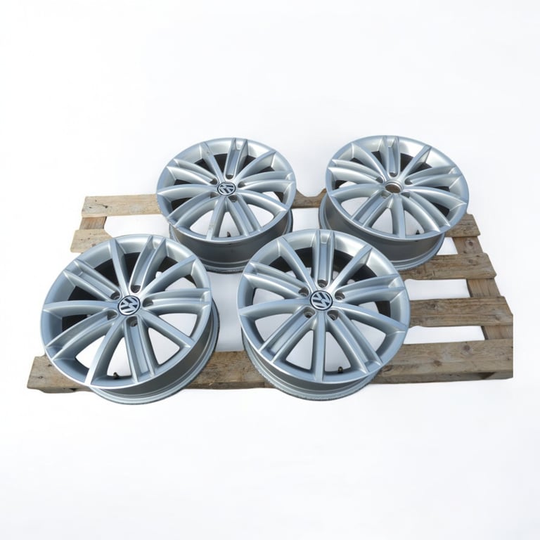 4x Alufelge 18 Zoll 7.0" 5x112 43ET Glanz Silber 5N0601025 VW Tiguan Rim Wheel