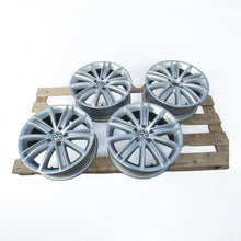 Laden Sie das Bild in den Galerie-Viewer, 4x Alufelge 18 Zoll 7.0&quot; 5x112 43ET Glanz Silber 5N0601025 VW Tiguan Rim Wheel
