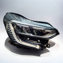 Laden Sie das Bild in den Galerie-Viewer, Frontscheinwerfer Renault Captur II 260104525R Full LED Rechts Headlight