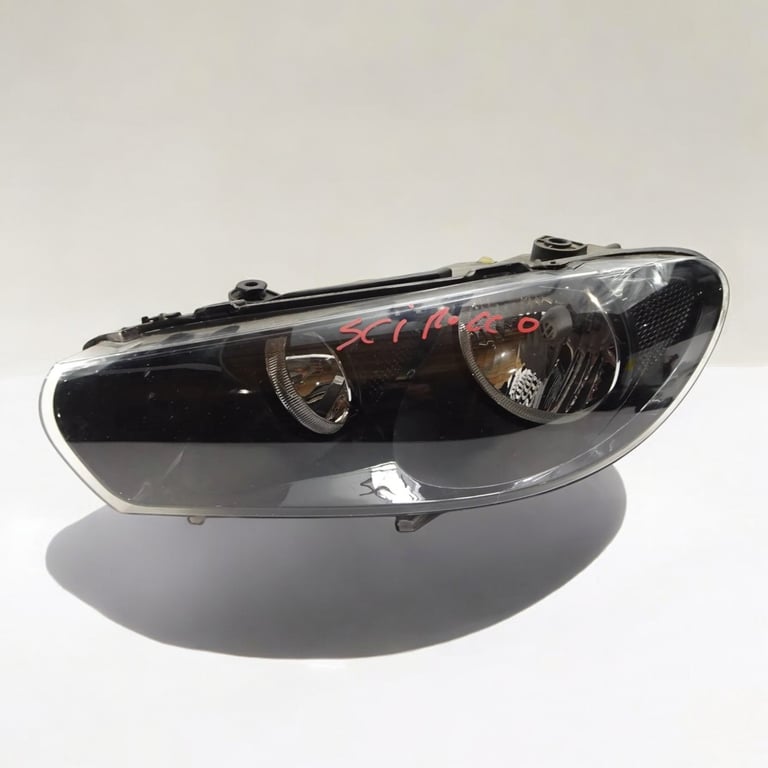 Frontscheinwerfer VW Scirocco 1K8941005N 89319975289319975 Links Headlight