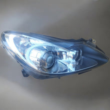 Laden Sie das Bild in den Galerie-Viewer, Frontscheinwerfer Opel Corsa D 13186386 Rechts Scheinwerfer Headlight SCH1723304586zs