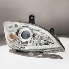 Laden Sie das Bild in den Galerie-Viewer, Frontscheinwerfer Mercedes-Benz Vito W639 A6398202961 1ZS009627-32 Xenon Rechts
